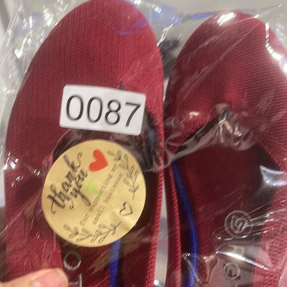 Rothys red  round toe size 7 flat woman’s flat - Picture 10 of 11